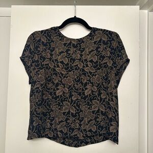 Jones New York floral vintage short sleeve blouse